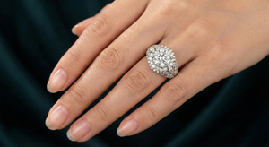 Mahtab engagement ring with diamond on hand
